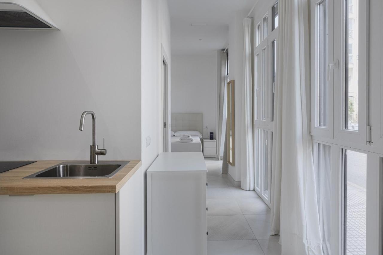 Capuchinos Cathedral Apartments Малага Екстериор снимка