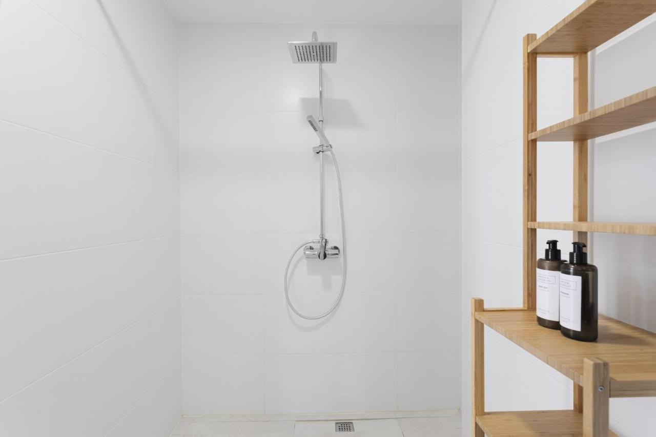 Capuchinos Cathedral Apartments Малага Екстериор снимка