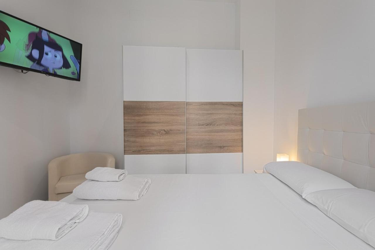 Capuchinos Cathedral Apartments Малага Екстериор снимка