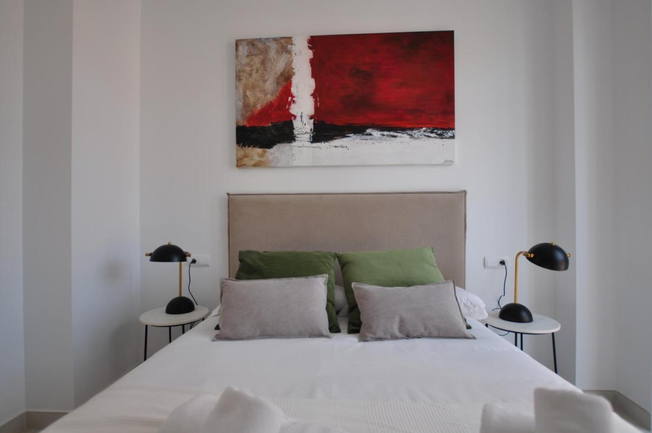 Capuchinos Cathedral Apartments Малага Екстериор снимка