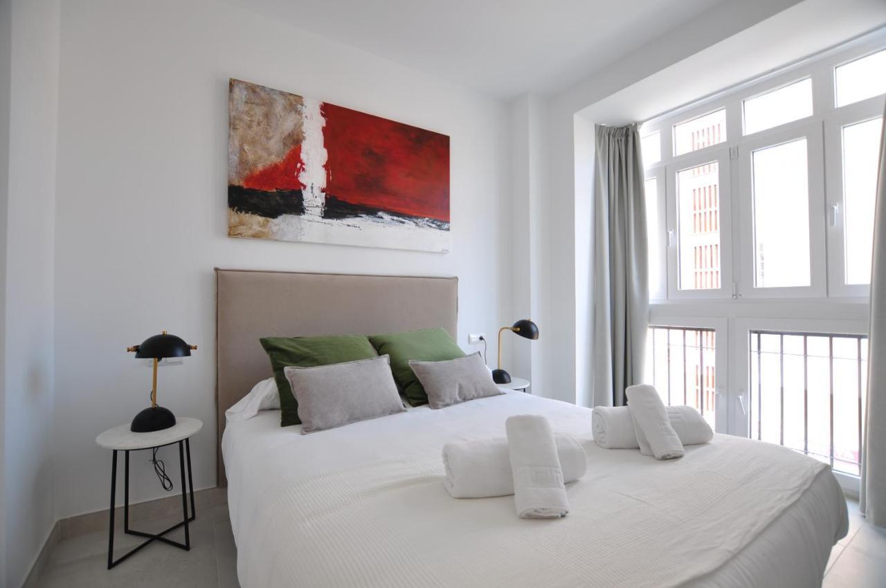 Capuchinos Cathedral Apartments Малага Екстериор снимка